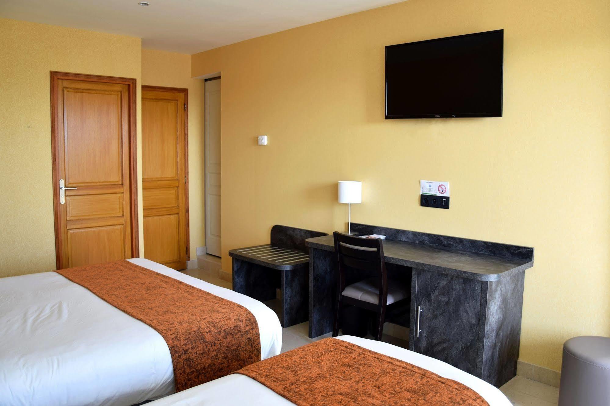 Logis Des Sources Hotel Creney-pres-Troyes Luaran gambar