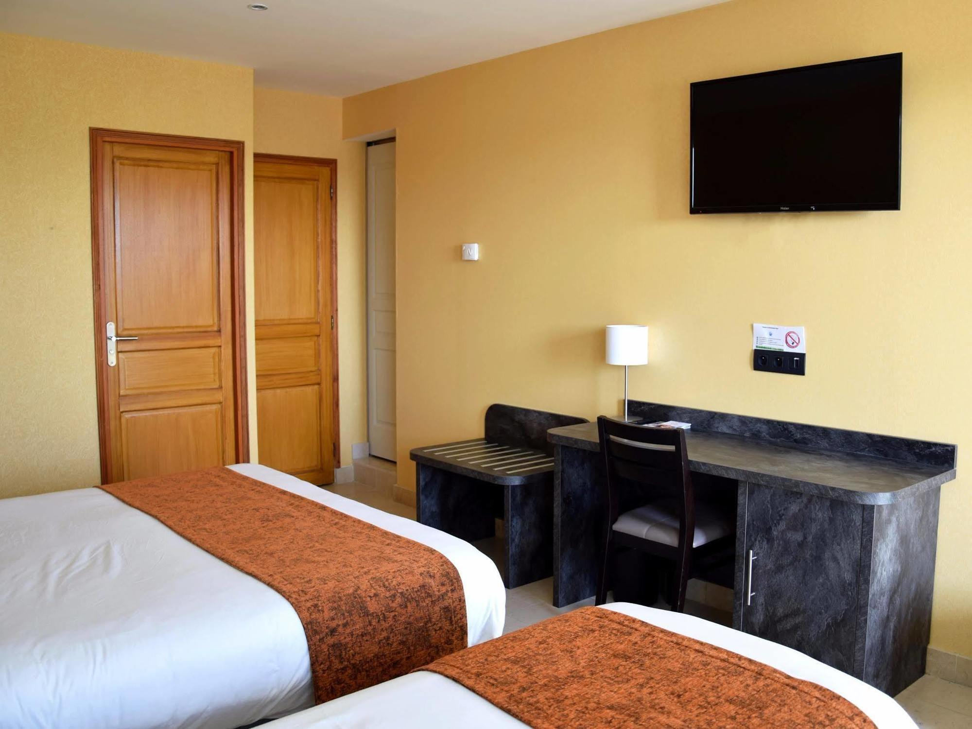 Logis Des Sources Hotel Creney-pres-Troyes Luaran gambar